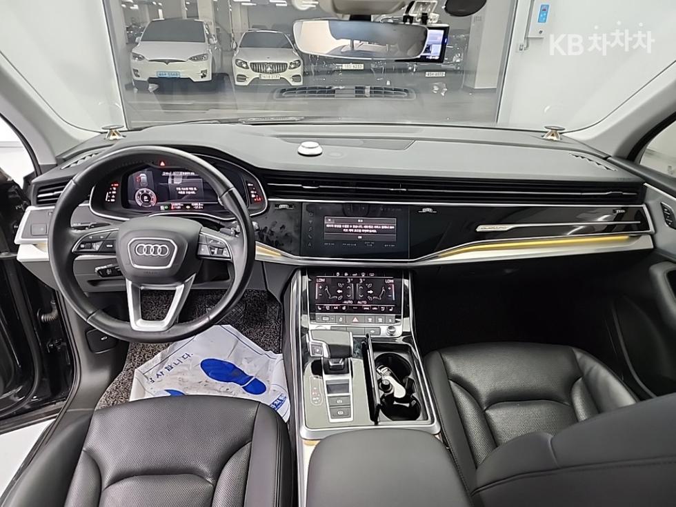 Audi Q7 — miniaturë 7