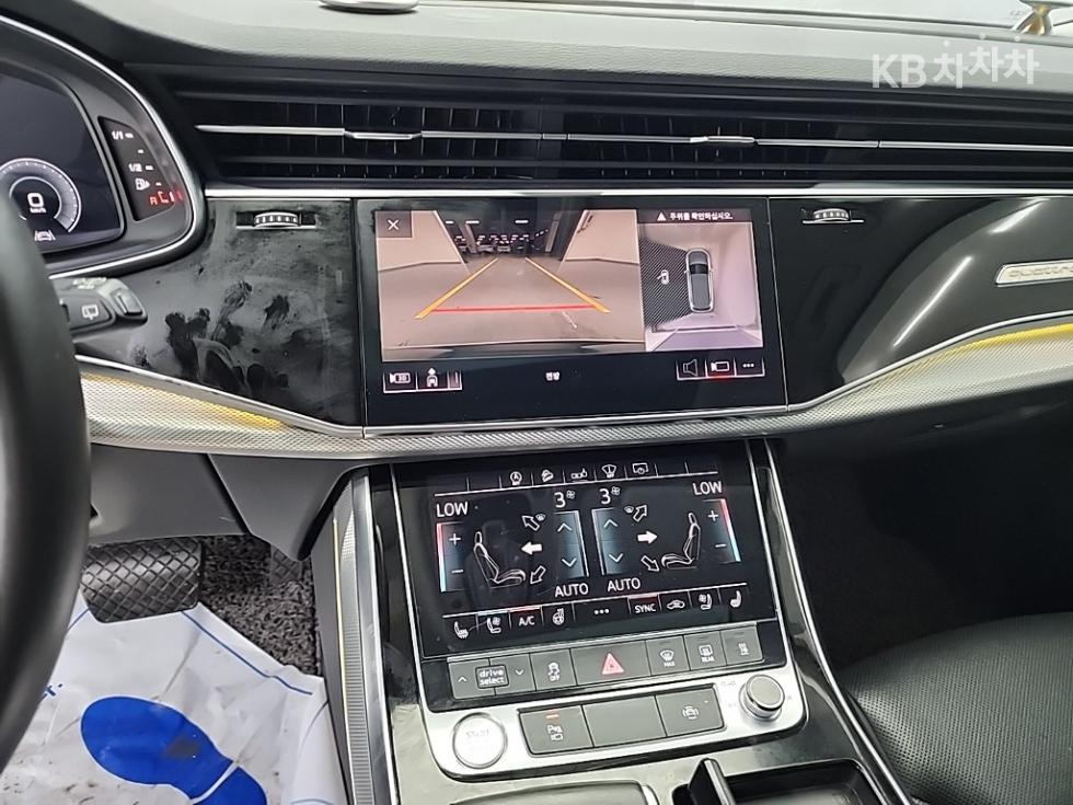 Audi Q7 — miniaturë 10