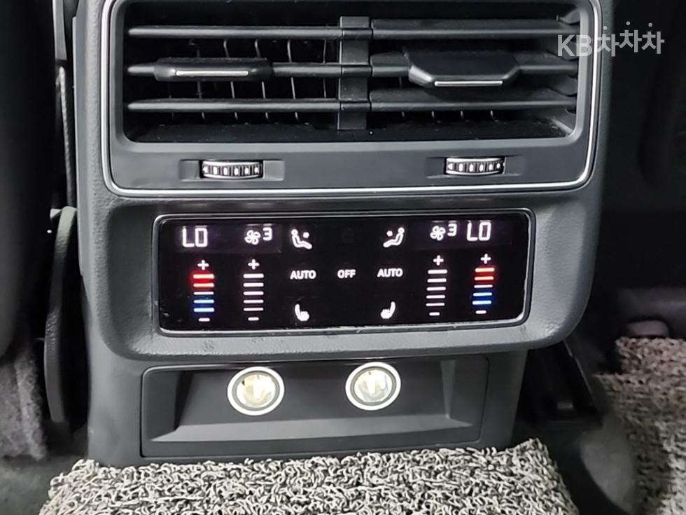 Audi Q7 — miniaturë 13