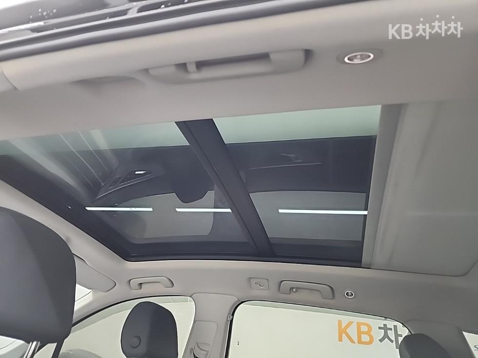 Audi Q7 — miniaturë 14