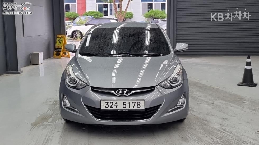 Hyundai Avante — miniaturë 3