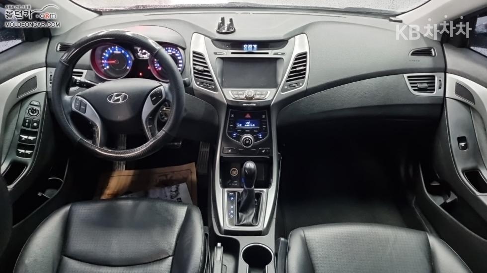 Hyundai Avante — miniaturë 7