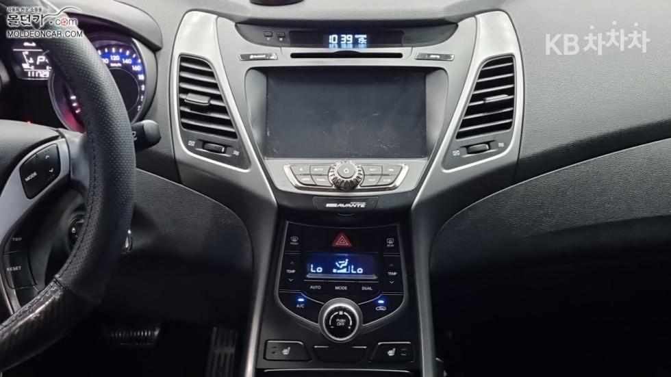 Hyundai Avante — miniaturë 11