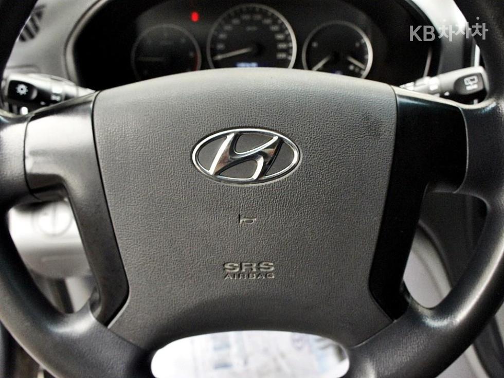 Hyundai Starex — miniaturë 8