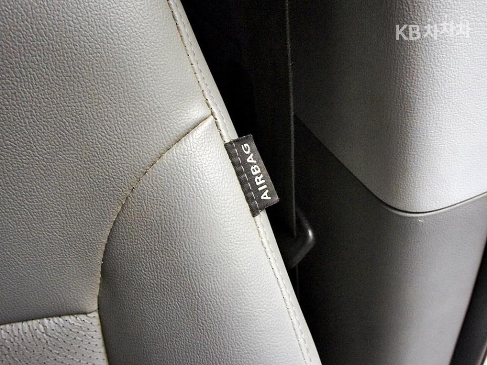 Hyundai Starex — miniaturë 16