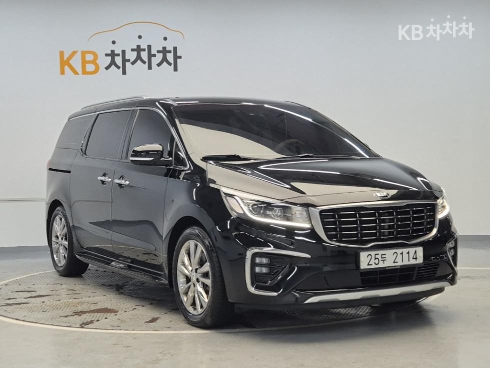 Kia Carnival — miniaturë 4