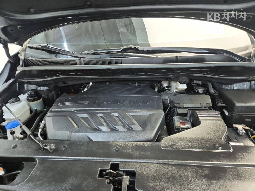 Kia Carnival — miniaturë 5