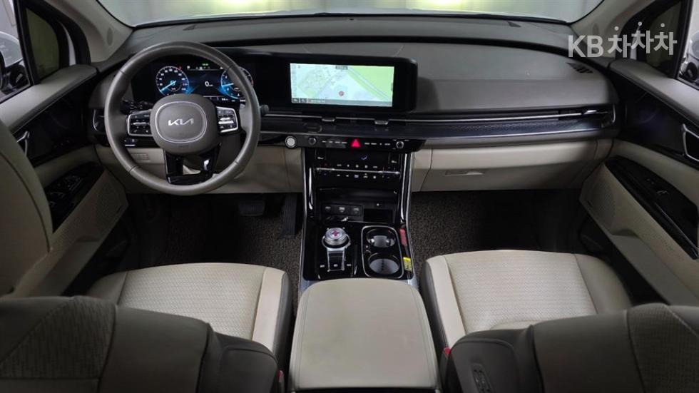 Kia Carnival — miniaturë 7