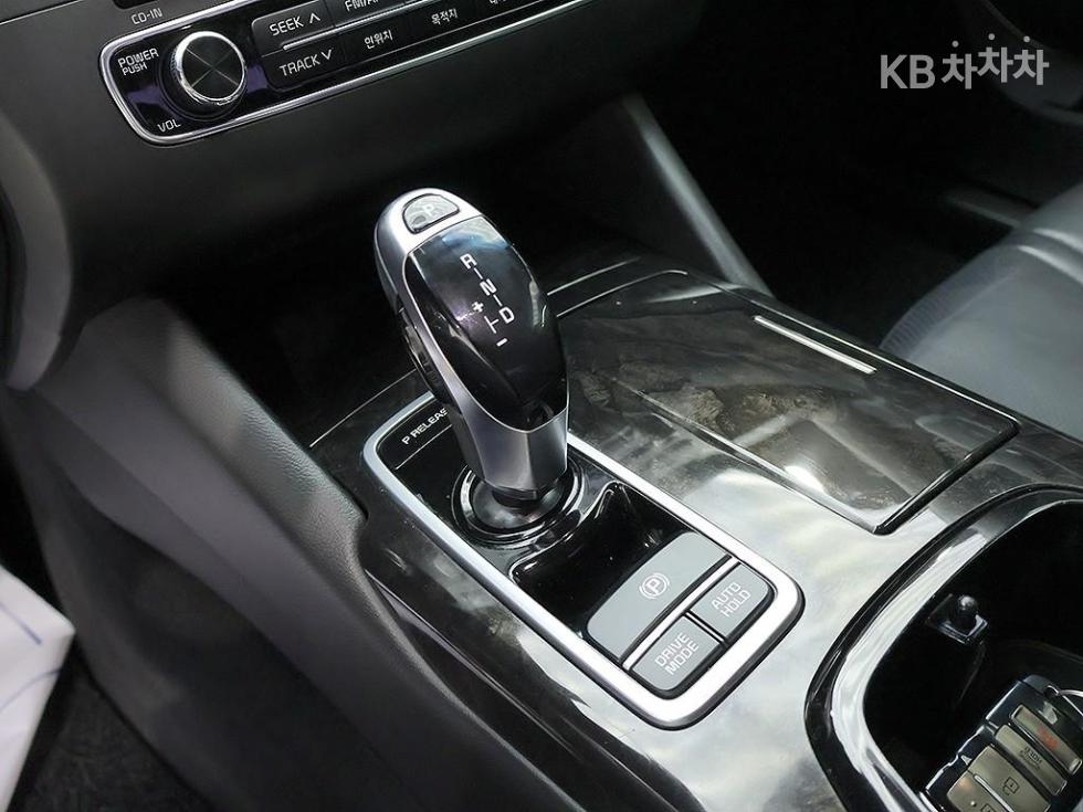 Kia K9 — miniaturë 10
