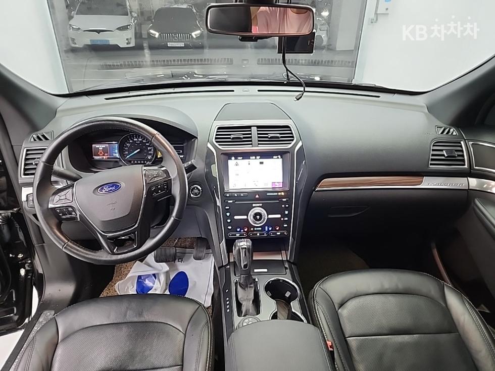 2019 Ford Used Car photo