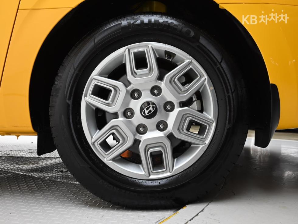 Hyundai Staria — miniaturë 5