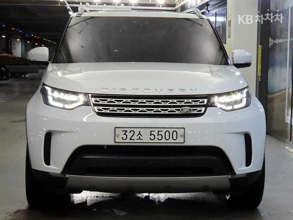 2019 Land Rover 5 photo