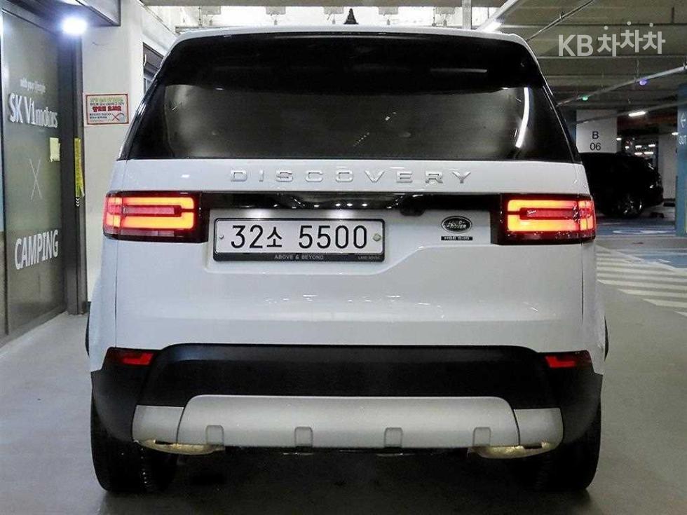 2019 Land Rover 5 photo