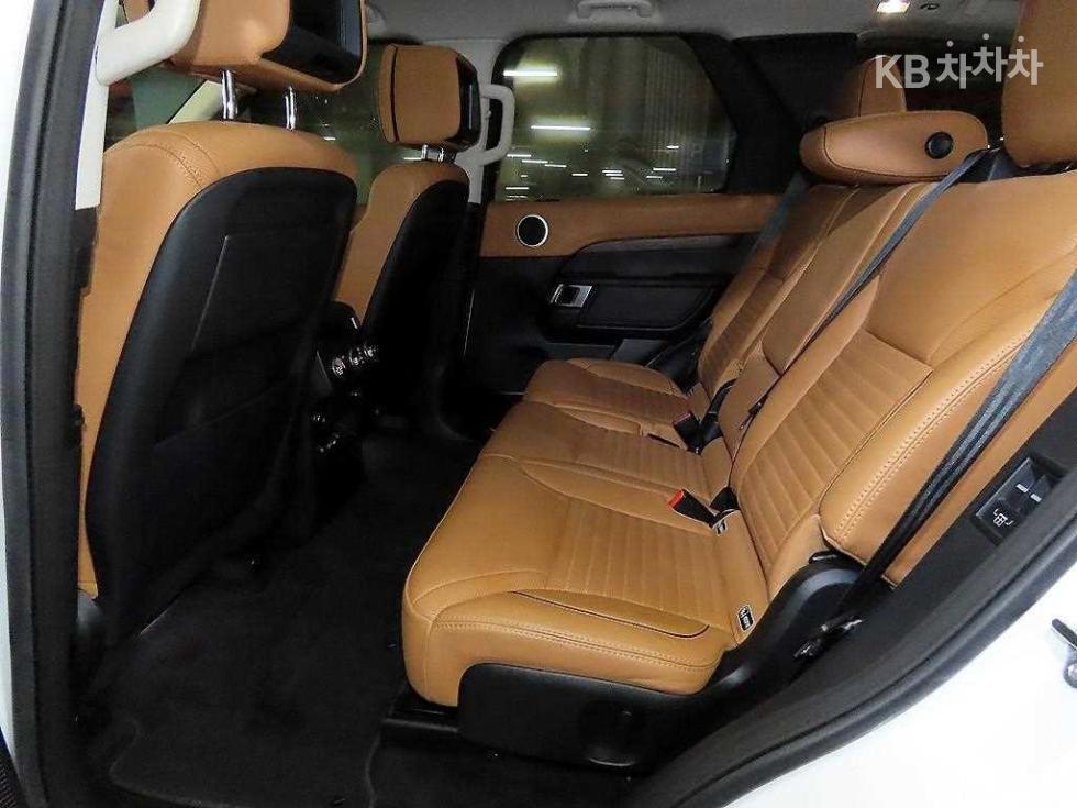 2019 Land Rover 5 photo