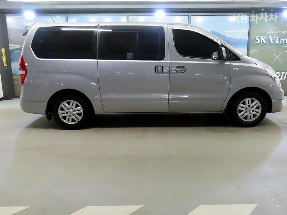 Hyundai Starex — miniaturë 3