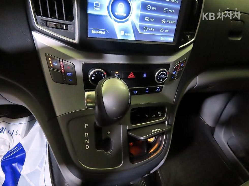 Hyundai Starex — miniaturë 12