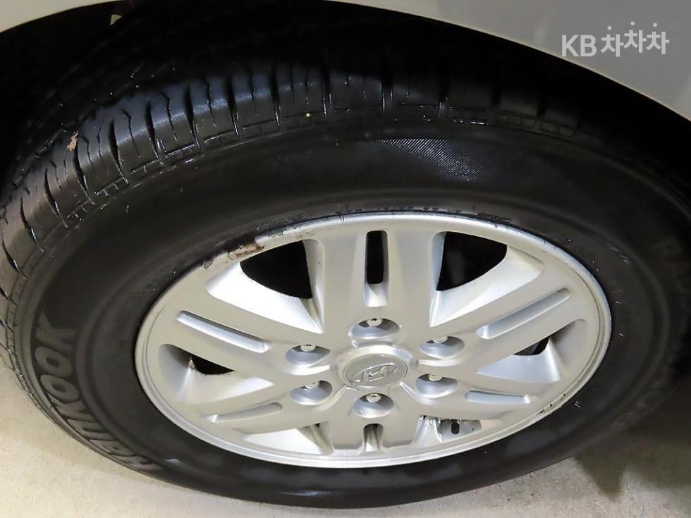Hyundai Starex — miniaturë 18