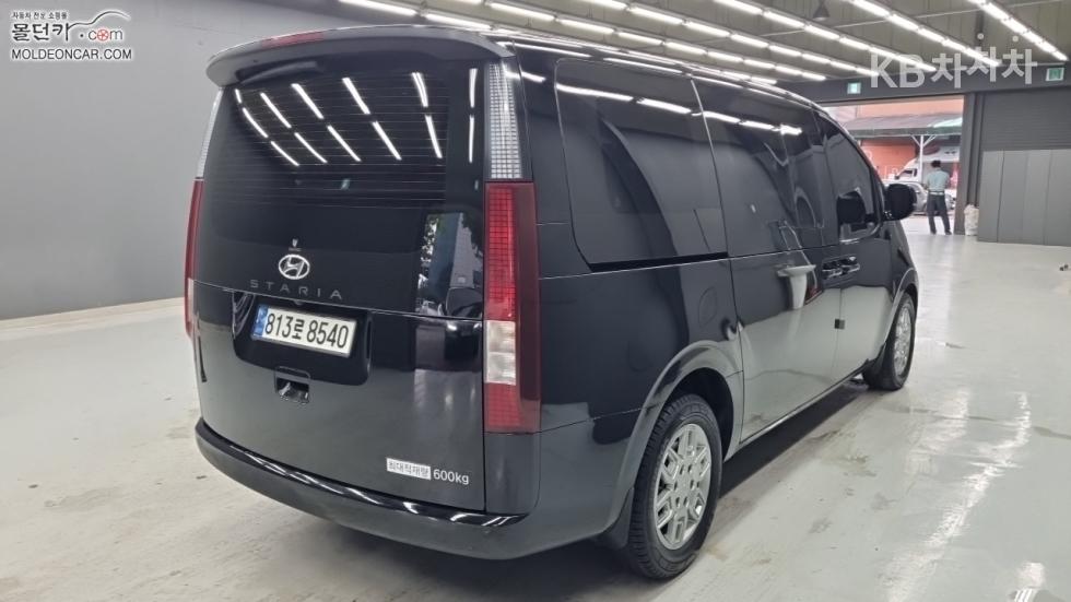 Hyundai Staria — miniaturë 2