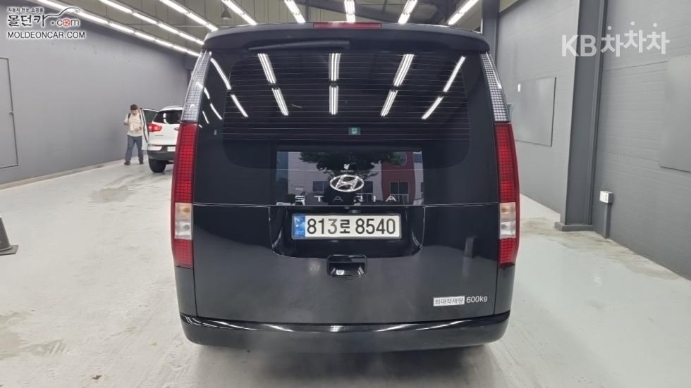 Hyundai Staria — miniaturë 4