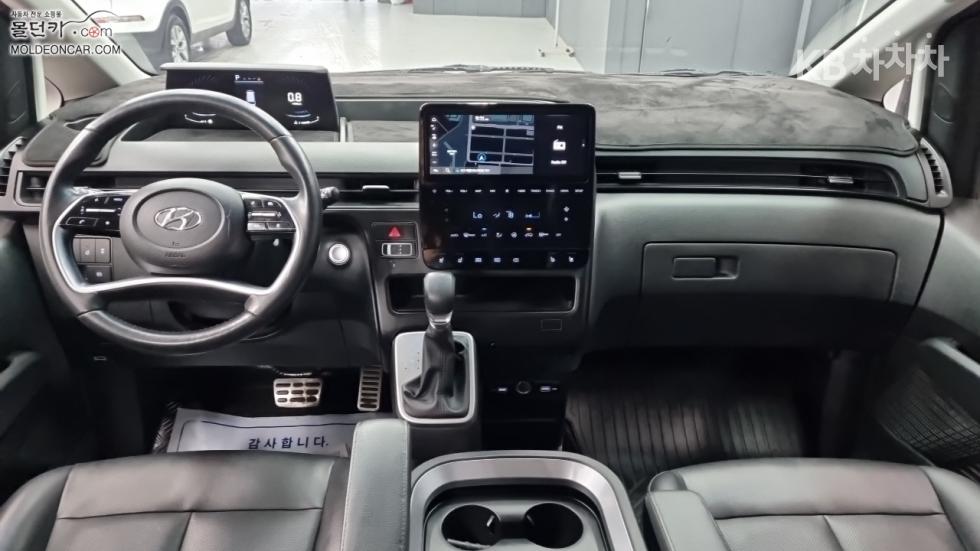 Hyundai Staria — miniaturë 7