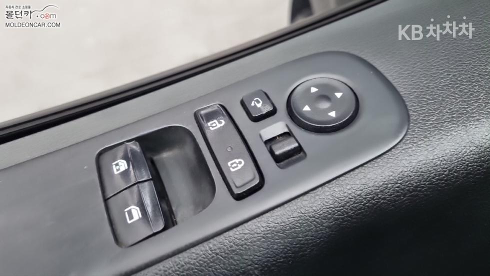 Hyundai Staria — miniaturë 17