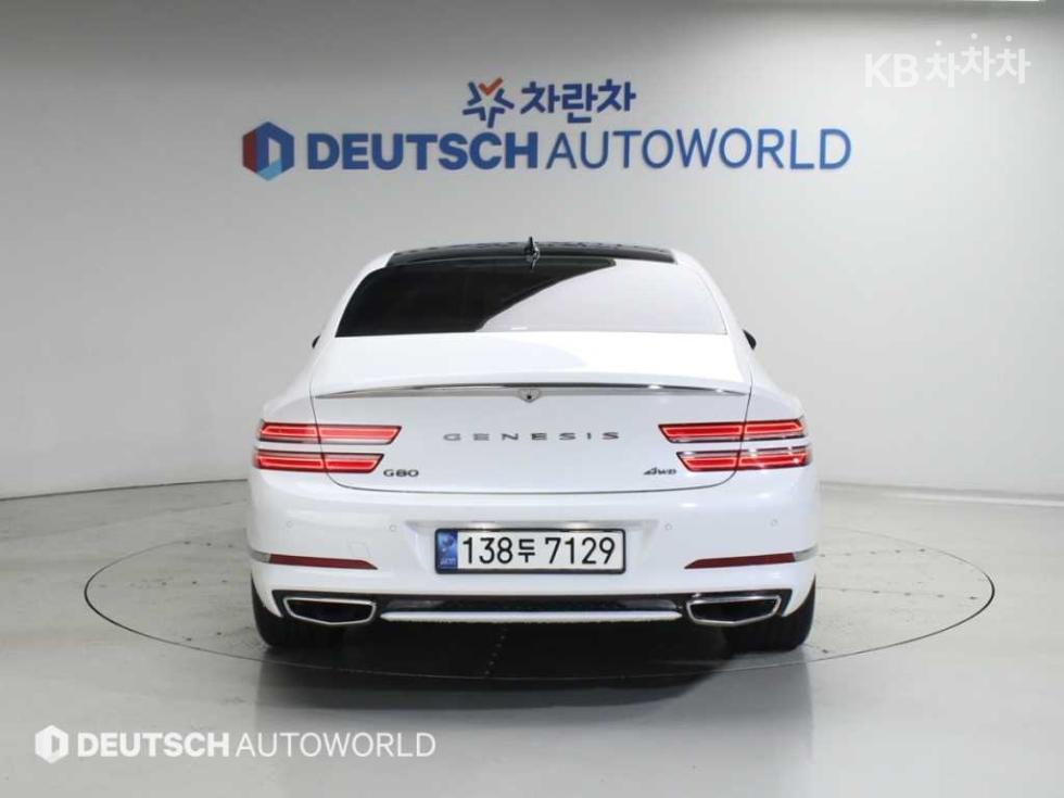 Genesis G80 — miniaturë 4