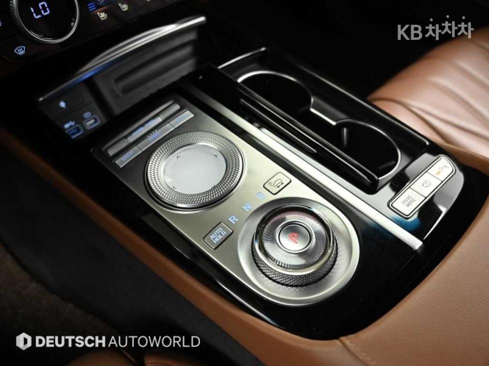 Genesis G80 — miniaturë 9