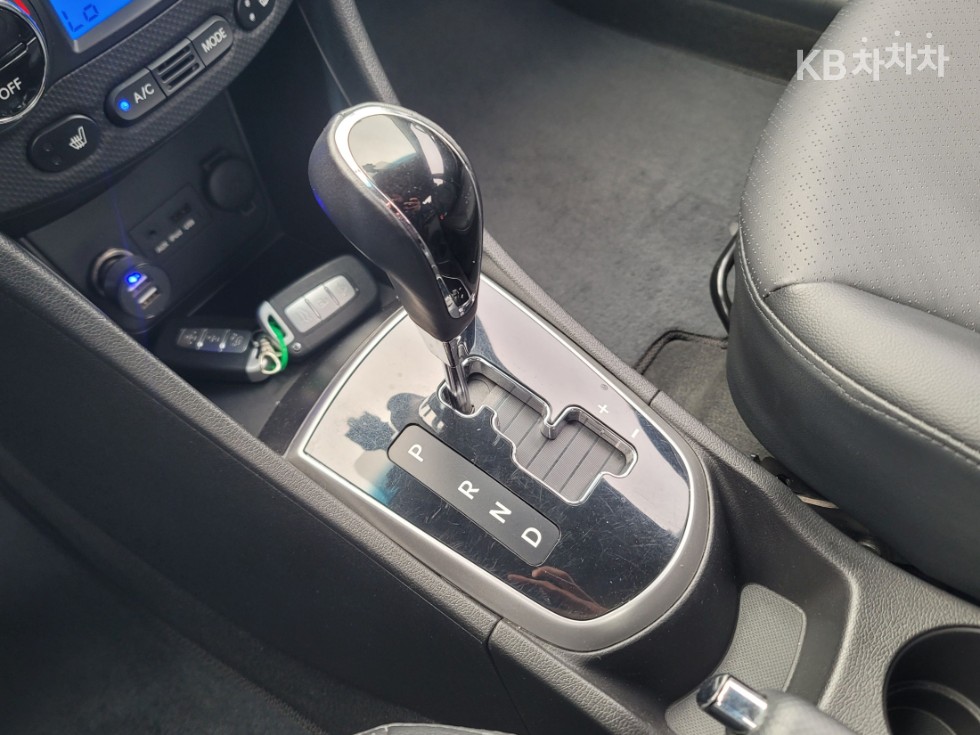 Hyundai Accent — miniaturë 15