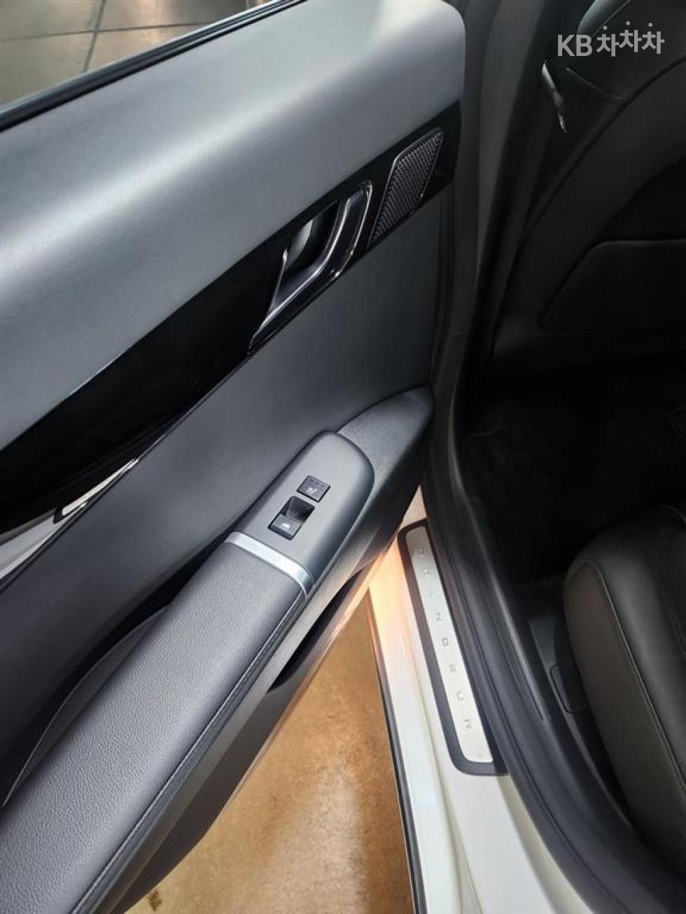 Hyundai Grandeur — miniaturë 11