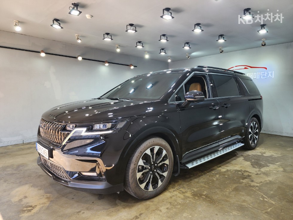 Kia Carnival — miniaturë 3