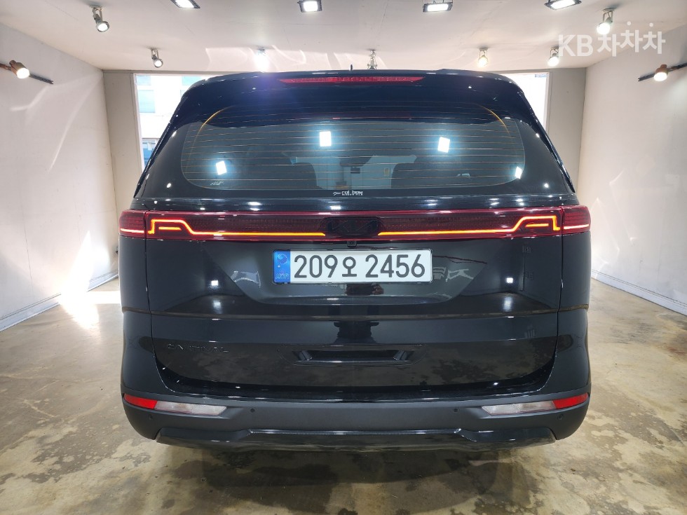 Kia Carnival — miniaturë 6