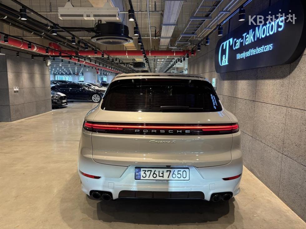 Porsche Cayenne — miniaturë 4