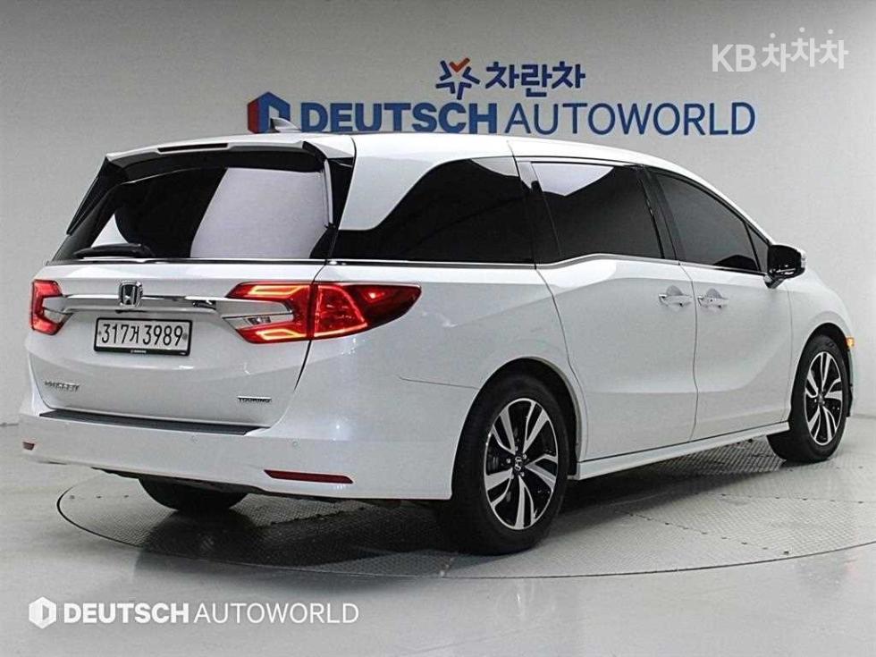 Honda Odyssey — miniaturë 2