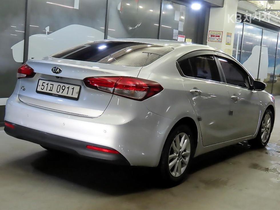 Kia K3 — miniaturë 4