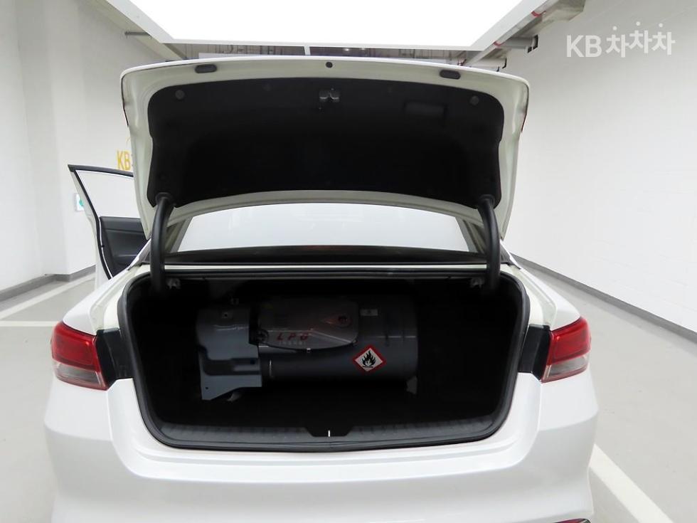 Kia K5 — miniaturë 5