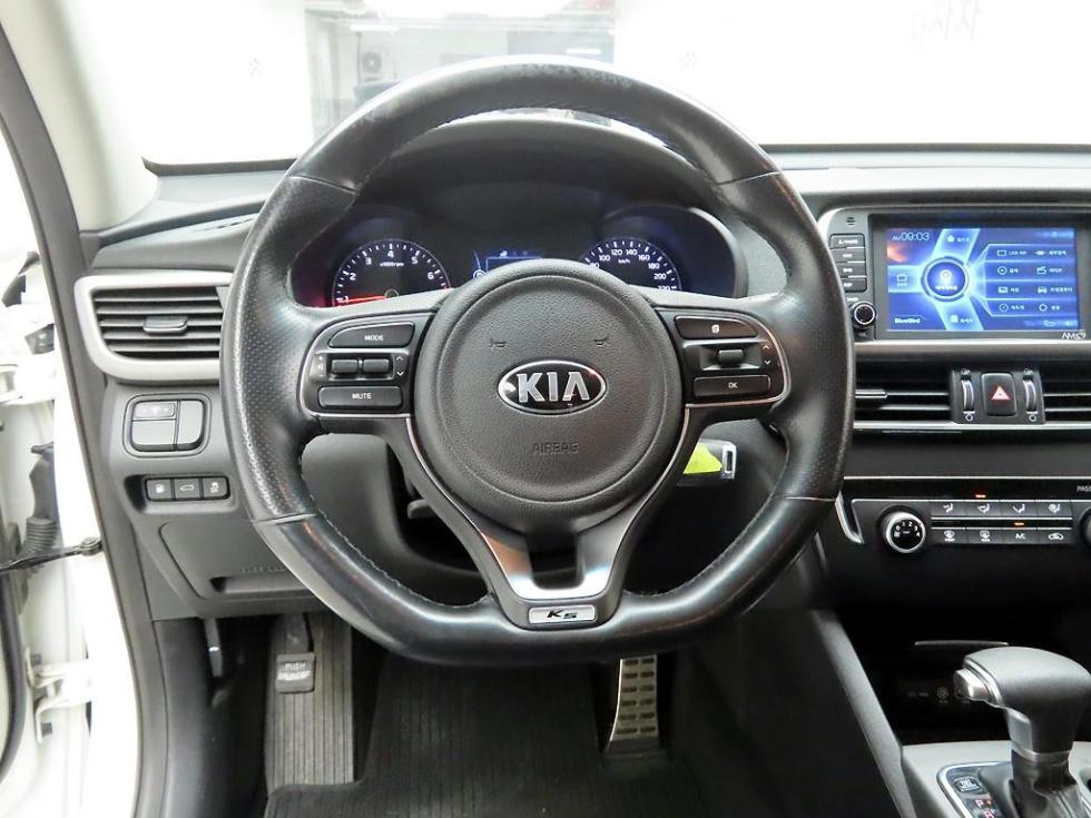 Kia K5 — miniaturë 8
