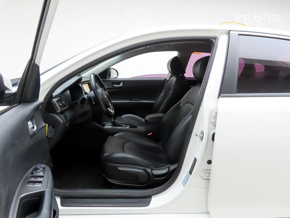 Kia K5 — miniaturë 14