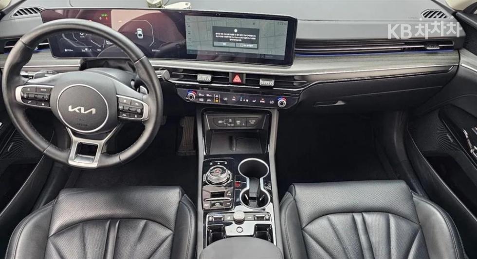 Kia K5 — miniaturë 7