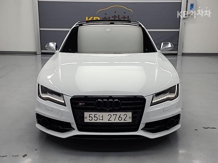 Audi S7 2014 photo 2