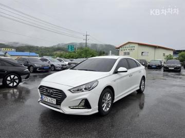Hyundai Sonata 2.0 LPi 렌터카 — foto 1