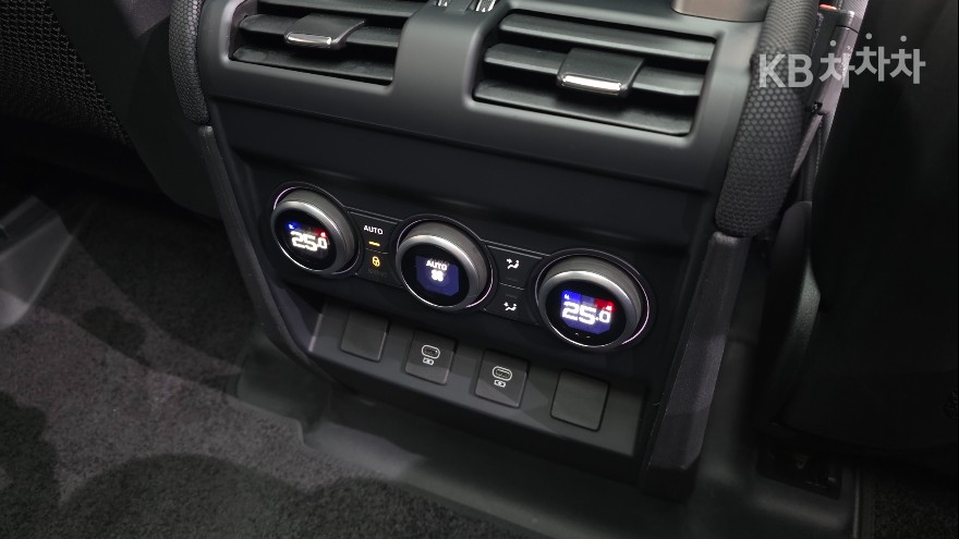 Land Rover Defender — miniaturë 16