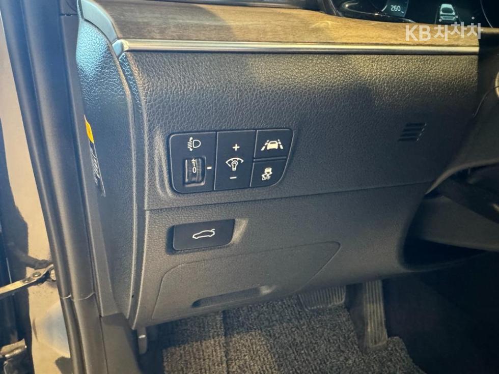 Kia K5 — miniaturë 12