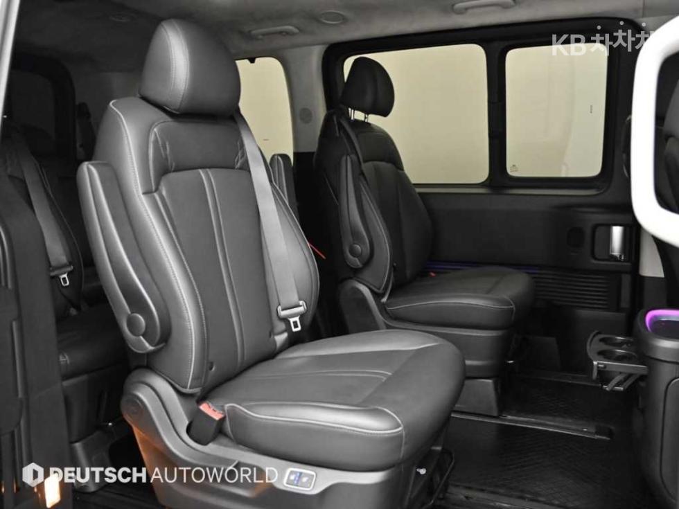 Hyundai Staria — miniaturë 12