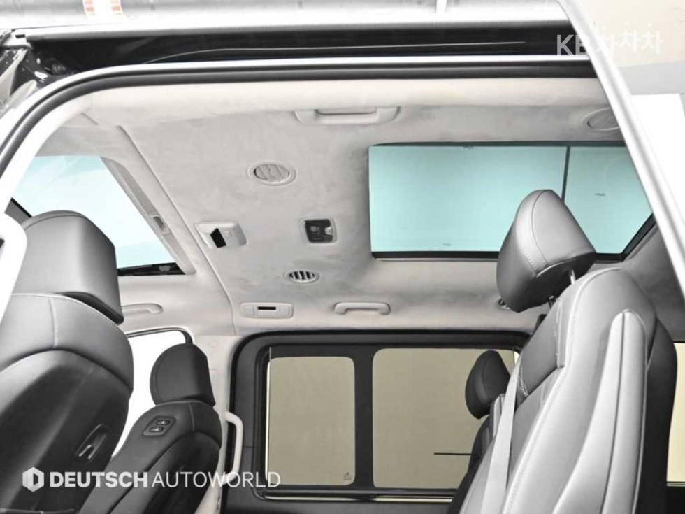 Hyundai Staria — miniaturë 18