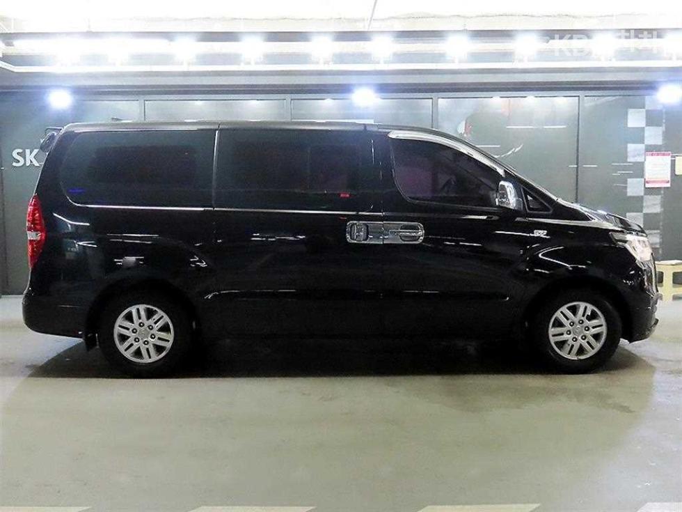Hyundai Starex — miniaturë 3