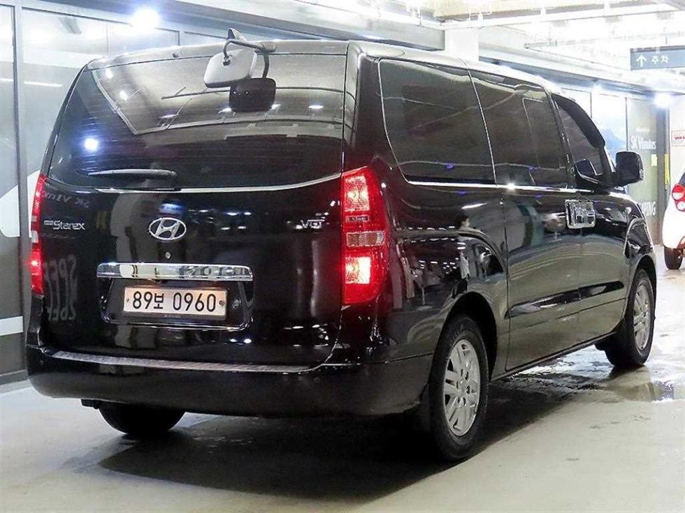 Hyundai Starex — miniaturë 4