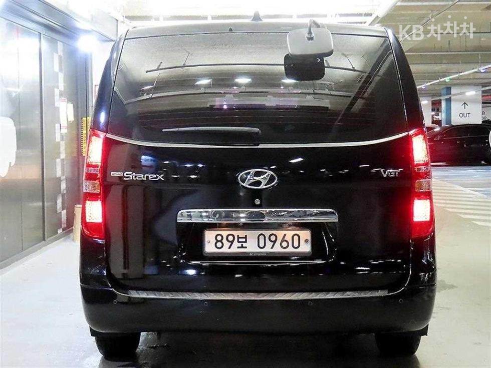 Hyundai Starex — miniaturë 5