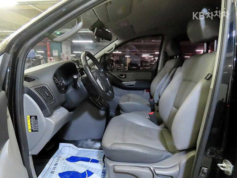 Hyundai Starex — miniaturë 6
