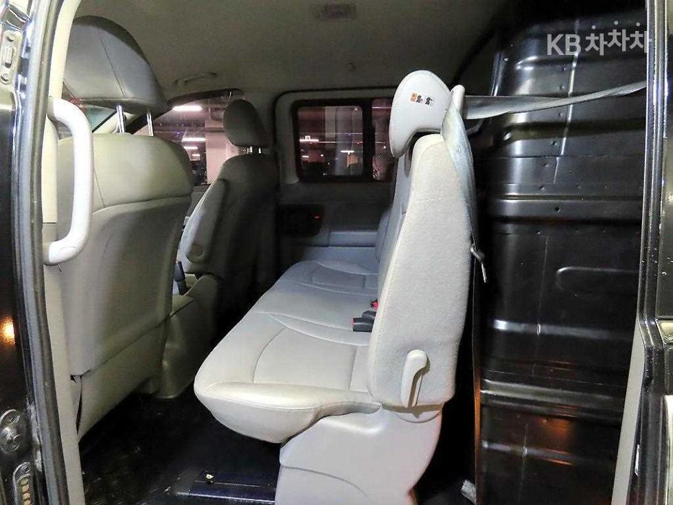 Hyundai Starex — miniaturë 7