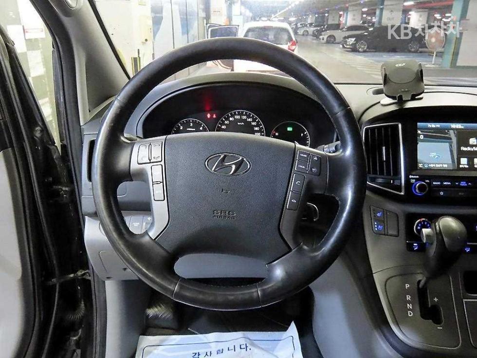 Hyundai Starex — miniaturë 8